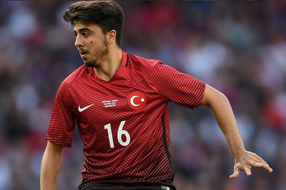 Ozan Tufan için İngilizlerden flaş iddia